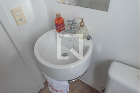 Apartamento à venda com 136m², 2 quartos e 2 vagas Apartamento à venda com 136m², 2 quartos e 2 vagasLavabo 1