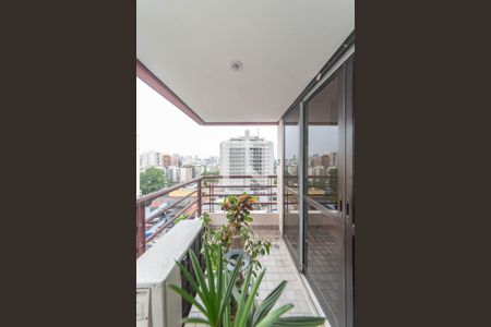 Apartamento à venda com 136m², 2 quartos e 2 vagas Apartamento à venda com 136m², 2 quartos e 2 vagasSala 2 - Varanda