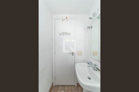 Apartamento à venda com 136m², 2 quartos e 2 vagas Apartamento à venda com 136m², 2 quartos e 2 vagasLavabo 2