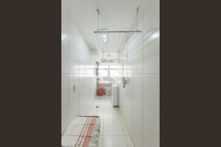 Apartamento à venda com 136m², 2 quartos e 2 vagas Apartamento à venda com 136m², 2 quartos e 2 vagasLavanderia