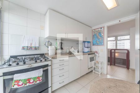 Apartamento à venda com 136m², 2 quartos e 2 vagas Apartamento à venda com 136m², 2 quartos e 2 vagasCozinha