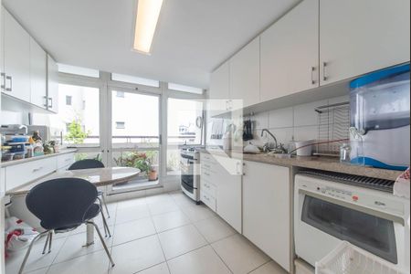 Apartamento à venda com 136m², 2 quartos e 2 vagas Apartamento à venda com 136m², 2 quartos e 2 vagasCozinha