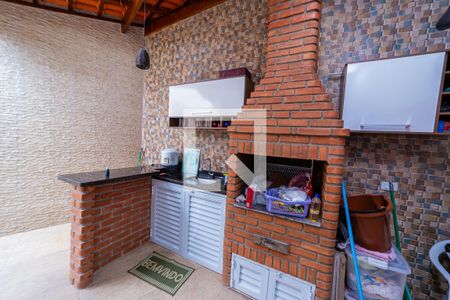 Casa à venda com 152m², 3 quartos e 2 vagas Casa à venda com 152m², 3 quartos e 2 vagasÁrea gourmet