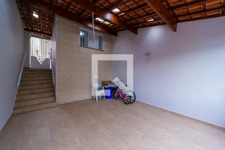 Casa à venda com 152m², 3 quartos e 2 vagas Casa à venda com 152m², 3 quartos e 2 vagasGaragem