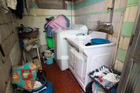 Casa à venda com 290m², 5 quartos e 4 vagas Casa à venda com 290m², 5 quartos e 4 vagasÁrea de Serviço