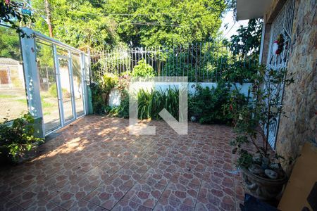 Casa à venda com 290m², 5 quartos e 4 vagas Casa à venda com 290m², 5 quartos e 4 vagasJardim