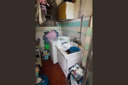 Casa à venda com 290m², 5 quartos e 4 vagas Casa à venda com 290m², 5 quartos e 4 vagasÁrea de Serviço