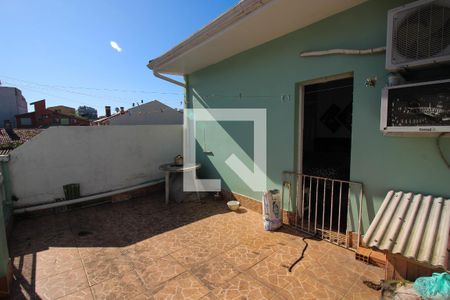 Casa à venda com 290m², 5 quartos e 4 vagas Casa à venda com 290m², 5 quartos e 4 vagasTerraço
