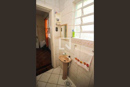 Casa à venda com 290m², 5 quartos e 4 vagas Casa à venda com 290m², 5 quartos e 4 vagasLavabo 1