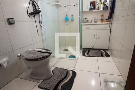 Casa à venda com 290m², 5 quartos e 4 vagas Casa à venda com 290m², 5 quartos e 4 vagasBanheiro