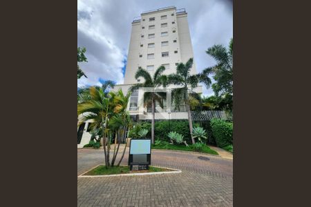 Apartamento à venda com 116m², 2 quartos e 1 vaga Apartamento à venda com 116m², 2 quartos e 1 vagaFachada