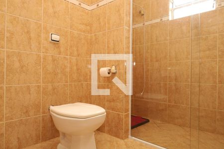 Casa à venda com 330m², 6 quartos e 5 vagasBanheiro 1