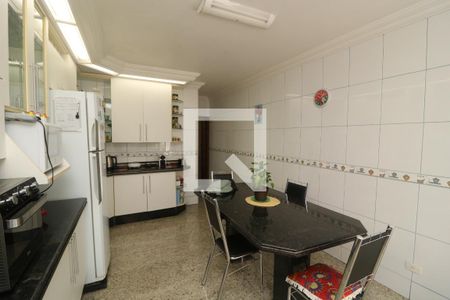 Casa à venda com 100m², 3 quartos e 2 vagasCozinha