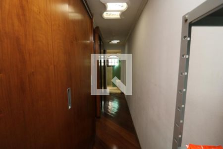 Casa à venda com 100m², 3 quartos e 2 vagasCloset da suíte