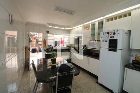 Casa à venda com 100m², 3 quartos e 2 vagasCozinha