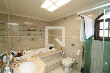 Casa à venda com 100m², 3 quartos e 2 vagasBanheiro da Suíte