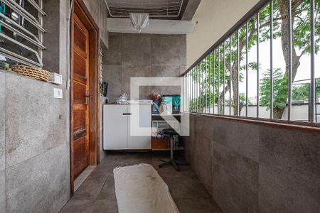 Apartamento à venda com 120m², 2 quartos e 1 vaga Apartamento à venda com 120m², 2 quartos e 1 vagaÁrea de Serviço