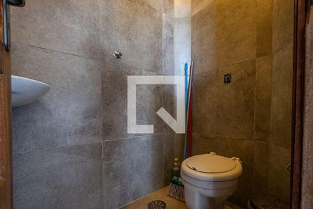 Apartamento à venda com 120m², 2 quartos e 1 vaga Apartamento à venda com 120m², 2 quartos e 1 vagaÁrea de Serviço - Banheiro