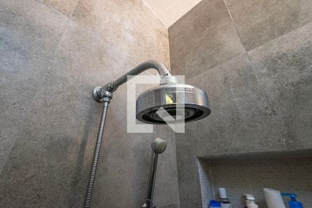 Apartamento à venda com 120m², 2 quartos e 1 vaga Apartamento à venda com 120m², 2 quartos e 1 vagaBanheiro