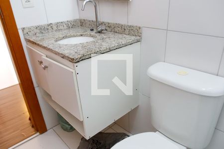 Casa à venda com 76m², 2 quartos e 1 vaga Casa à venda com 76m², 2 quartos e 1 vagaBanheiro
