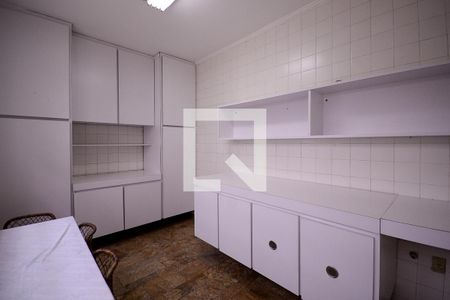 Casa à venda com 333m², 4 quartos e 2 vagas Casa à venda com 333m², 4 quartos e 2 vagasCopa