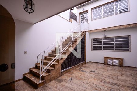Casa à venda com 333m², 4 quartos e 2 vagas Casa à venda com 333m², 4 quartos e 2 vagasQuintal