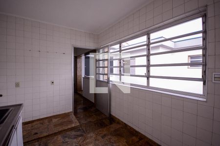 Casa à venda com 333m², 4 quartos e 2 vagas Casa à venda com 333m², 4 quartos e 2 vagasEdicula - Cozinha
