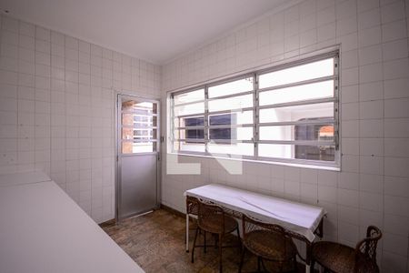 Casa à venda com 333m², 4 quartos e 2 vagas Casa à venda com 333m², 4 quartos e 2 vagasCopa