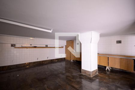 Casa à venda com 333m², 4 quartos e 2 vagas Casa à venda com 333m², 4 quartos e 2 vagasGaragem