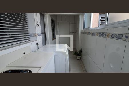 Apartamento para alugar com 130m², 3 quartos e 2 vagas Apartamento para alugar com 130m², 3 quartos e 2 vagasÁrea de Serviço