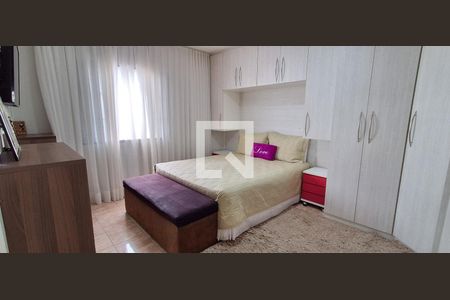 Apartamento para alugar com 130m², 3 quartos e 2 vagas Apartamento para alugar com 130m², 3 quartos e 2 vagasSuíte