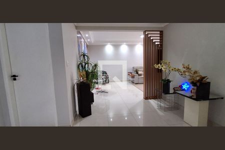 Apartamento para alugar com 130m², 3 quartos e 2 vagas Apartamento para alugar com 130m², 3 quartos e 2 vagasSala