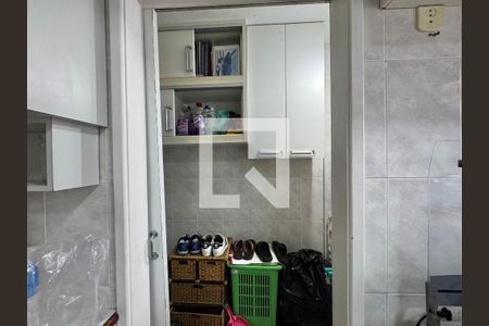 Apartamento à venda com 82m², 3 quartos e 1 vaga Apartamento à venda com 82m², 3 quartos e 1 vagaCozinha e Área de Serviço