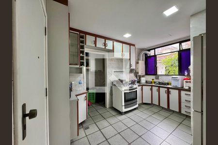 Apartamento à venda com 82m², 3 quartos e 1 vaga Apartamento à venda com 82m², 3 quartos e 1 vagaCozinha e Área de Serviço