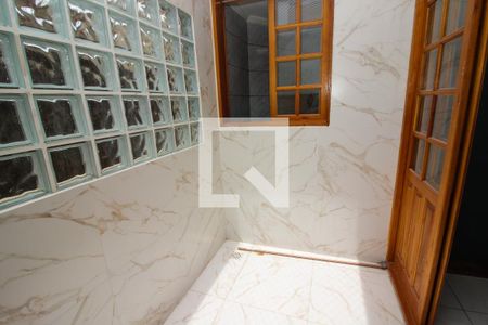 Apartamento à venda com 105m², 2 quartos e 2 vagas Apartamento à venda com 105m², 2 quartos e 2 vagasSacada do Escritório