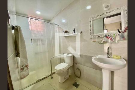 Casa à venda com 209m², 3 quartos e 2 vagas