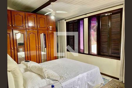 Casa à venda com 209m², 3 quartos e 2 vagas