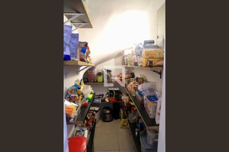 Casa de condomínio à venda com 150m², 2 quartos e 3 vagas Casa de condomínio à venda com 150m², 2 quartos e 3 vagasDespensa