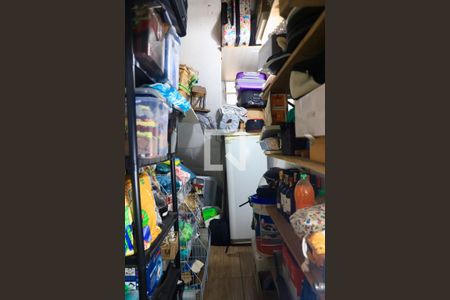 Casa de condomínio à venda com 150m², 2 quartos e 3 vagas Casa de condomínio à venda com 150m², 2 quartos e 3 vagasDepósito Garagem
