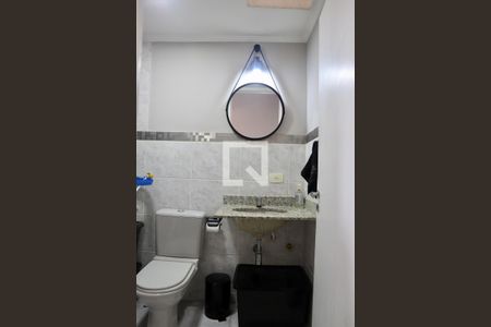 Casa de condomínio à venda com 150m², 2 quartos e 3 vagas Casa de condomínio à venda com 150m², 2 quartos e 3 vagasSótão (Banheiro)