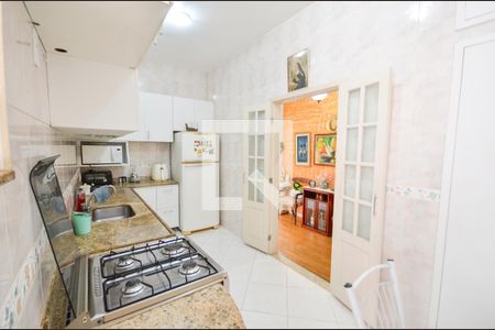 Apartamento à venda com 129m², 2 quartos e 1 vaga Apartamento à venda com 129m², 2 quartos e 1 vagaCozinha