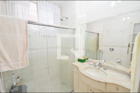 Apartamento à venda com 129m², 2 quartos e 1 vaga Apartamento à venda com 129m², 2 quartos e 1 vagaBanheiro