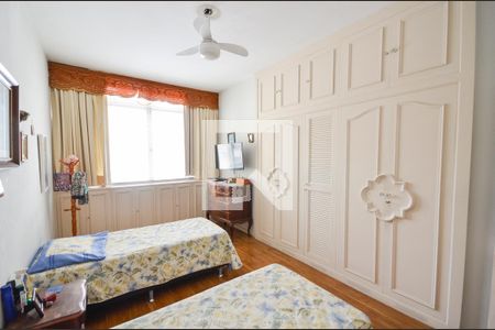 Apartamento à venda com 129m², 2 quartos e 1 vaga Apartamento à venda com 129m², 2 quartos e 1 vagaQuarto 2