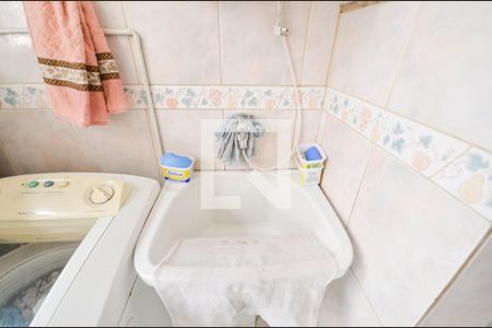 Apartamento à venda com 129m², 2 quartos e 1 vaga Apartamento à venda com 129m², 2 quartos e 1 vagaÁrea de Serviço