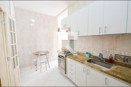 Apartamento à venda com 129m², 2 quartos e 1 vaga Apartamento à venda com 129m², 2 quartos e 1 vagaCozinha