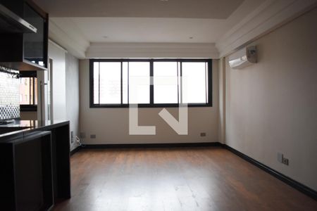 Sala/Cozinha de apartamento para alugar com 1 quarto, 49m² em Cristo Rei, Curitiba