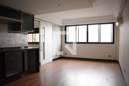 Sala/Cozinha de apartamento para alugar com 1 quarto, 49m² em Cristo Rei, Curitiba