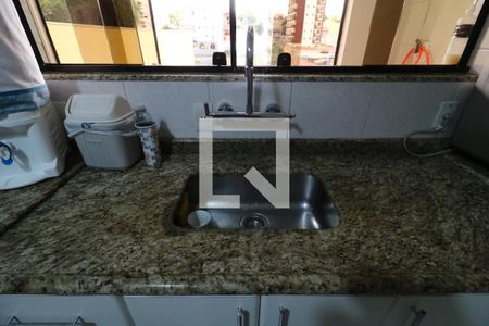 Casa à venda com 250m², 3 quartos e 4 vagasCozinha - Pia