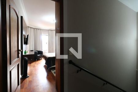 Casa à venda com 250m², 3 quartos e 4 vagasCorredor