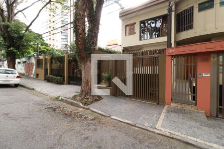 Casa à venda com 250m², 3 quartos e 4 vagasFachada